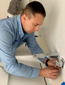 replacing bathroom tub faucet