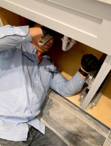 changing bathroom tub faucet